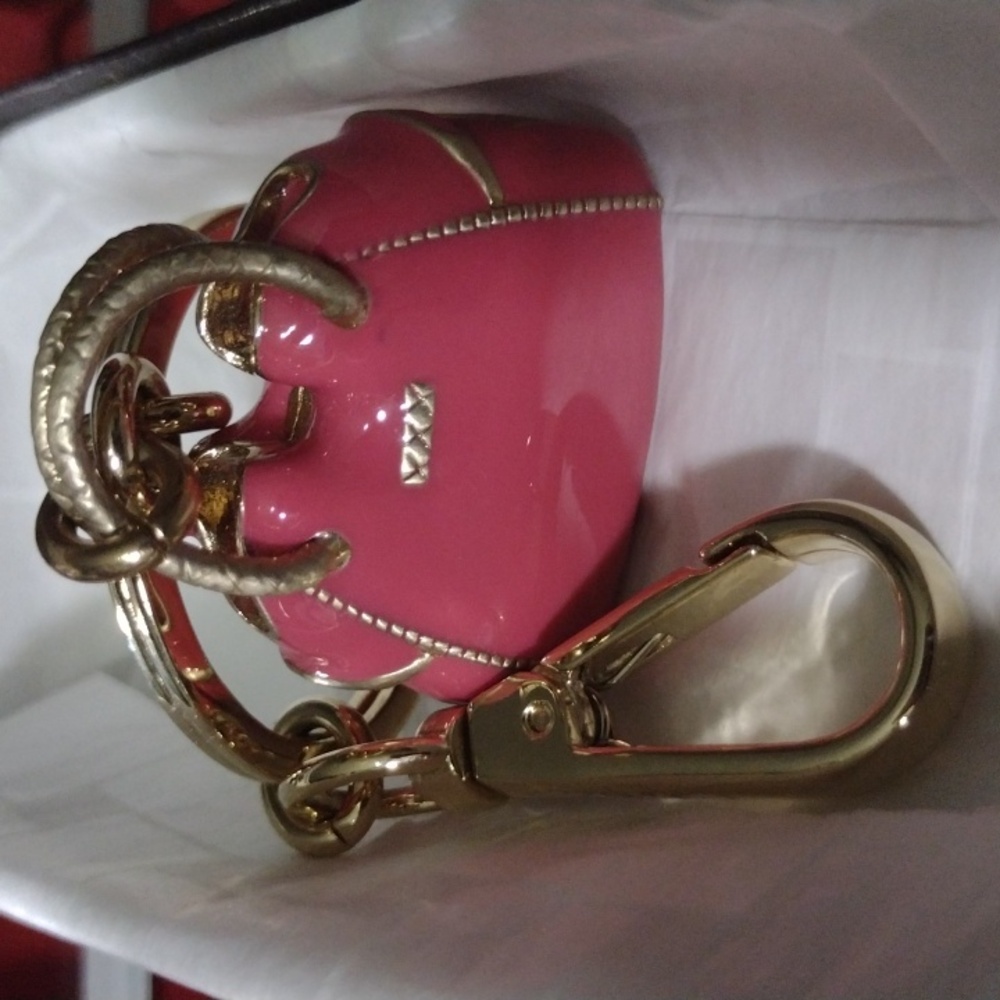 COLE HAAN Spotlight Enamel Pink 🩷 Weighted Keychain NWT - Picture 6 of 8